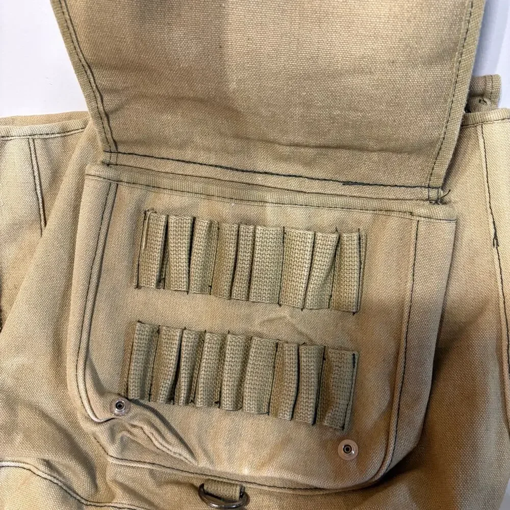 Unbranded vtg messenger